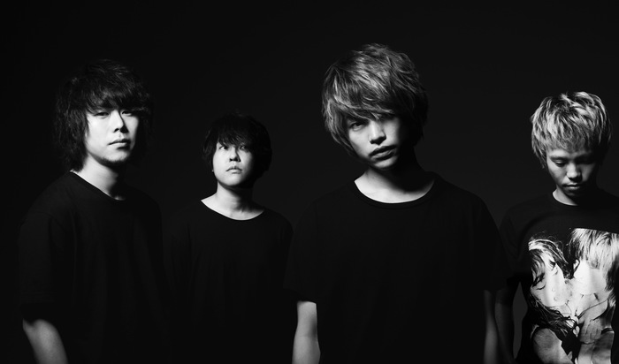 cinema staff×Iroquois限定コラボTシャツ＋サイン入りSkream!マガジン