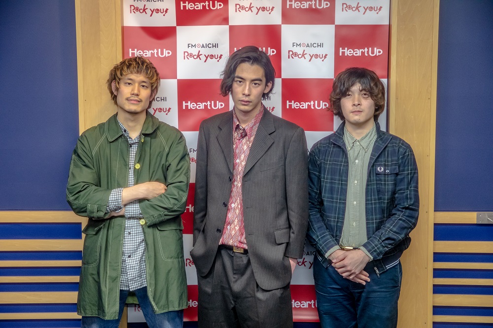 サイン入りパノラマパナマタウン×ハートアップ限定リフレクターチャーム＋PIICA®