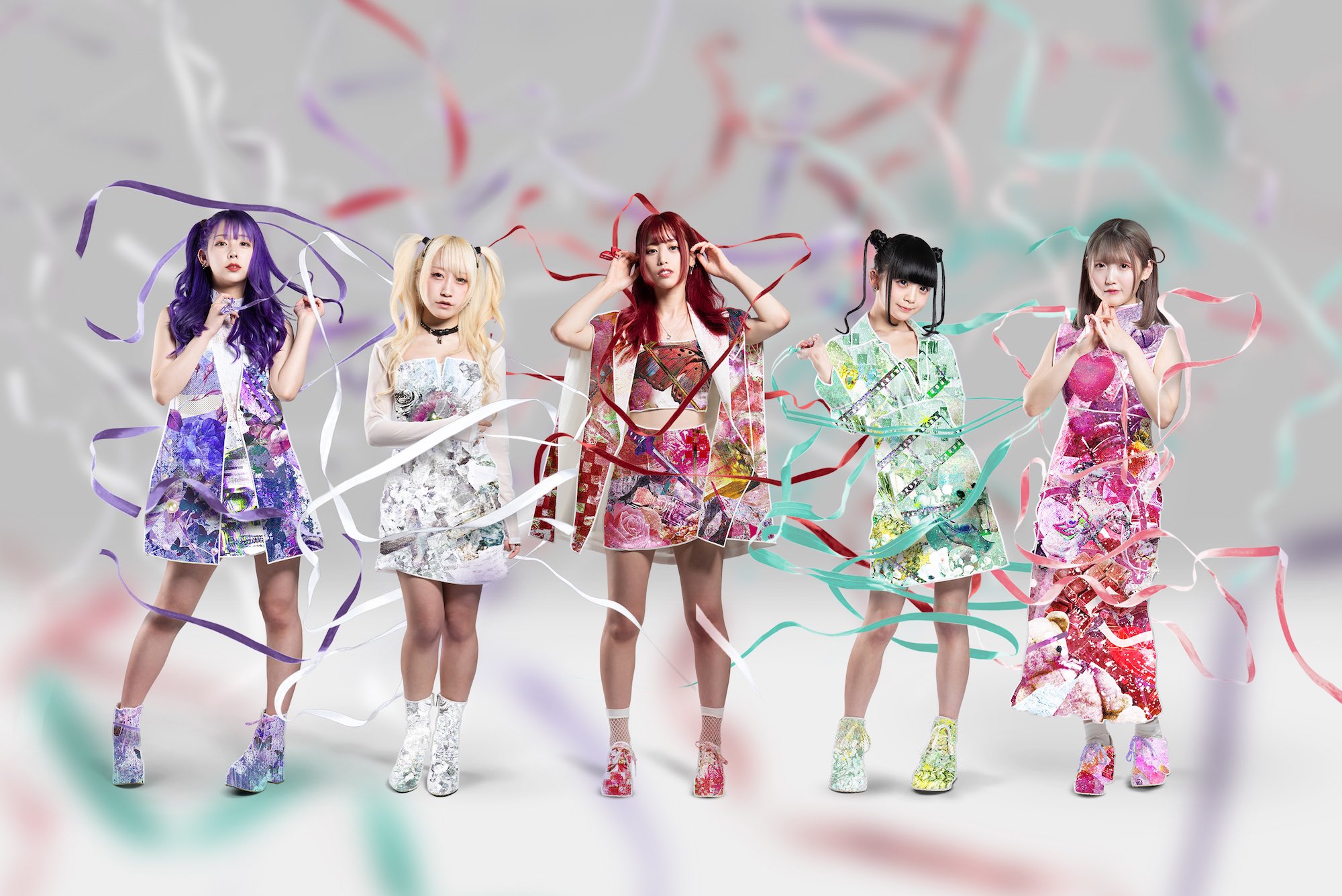 ぜんぶ君のせいだ。 メンバー全員直筆サイン入りバケットハット＋サイン色紙