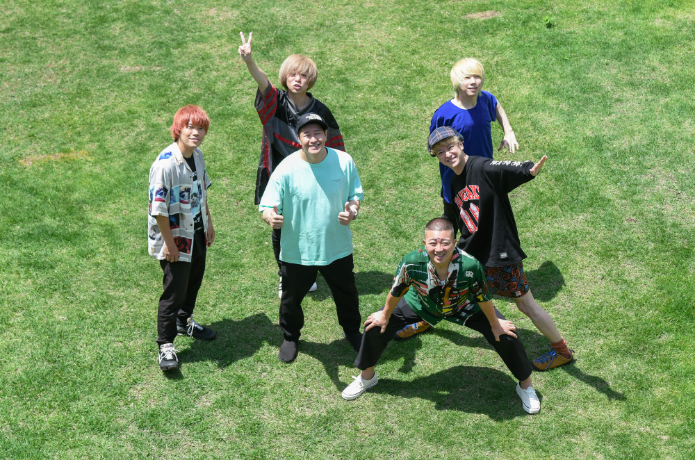 "DAIENKAI 2023"座談会記念 KEYTALK × チョコレートプラネット 直筆コラボサイン色紙＋サイン入りポスター