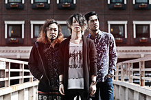 Lyu:Lyu サイン入りTシャツ