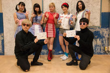 ベイビーレイズJAPAN×ザ・チャレンジ コラボサイン色紙