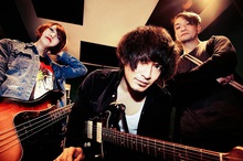 The cold tommy タオル＋サイン色紙