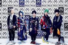 Mrs. GREEN APPLE サイン色紙