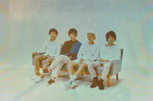 PELICAN FANCLUB サイン入りTシャツ＋タオル＋色紙