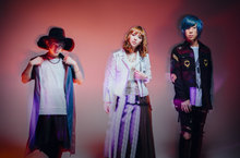 The Winking Owl Tシャツ＋サイン色紙
