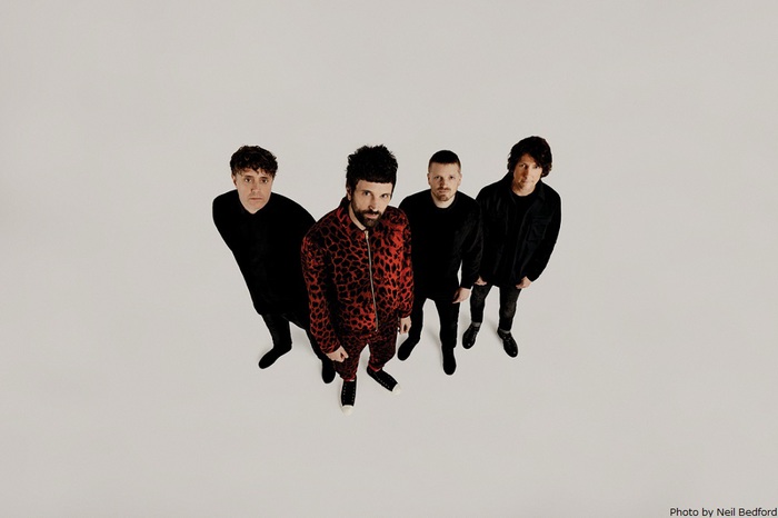 KASABIAN メンバー全員直筆サイン色紙