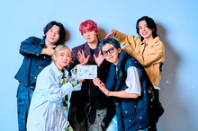 CROWN HEAD × 伊澤彩織 直筆コラボサイン色紙