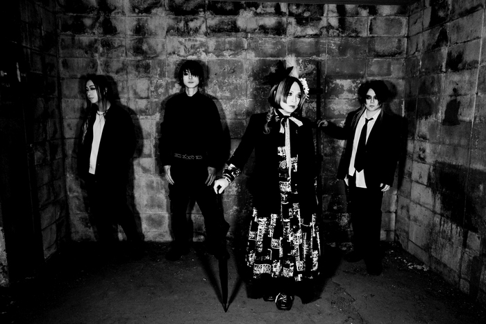 umbrella Tシャツ（XXLサイズ）＋メンバー全員直筆サイン色紙