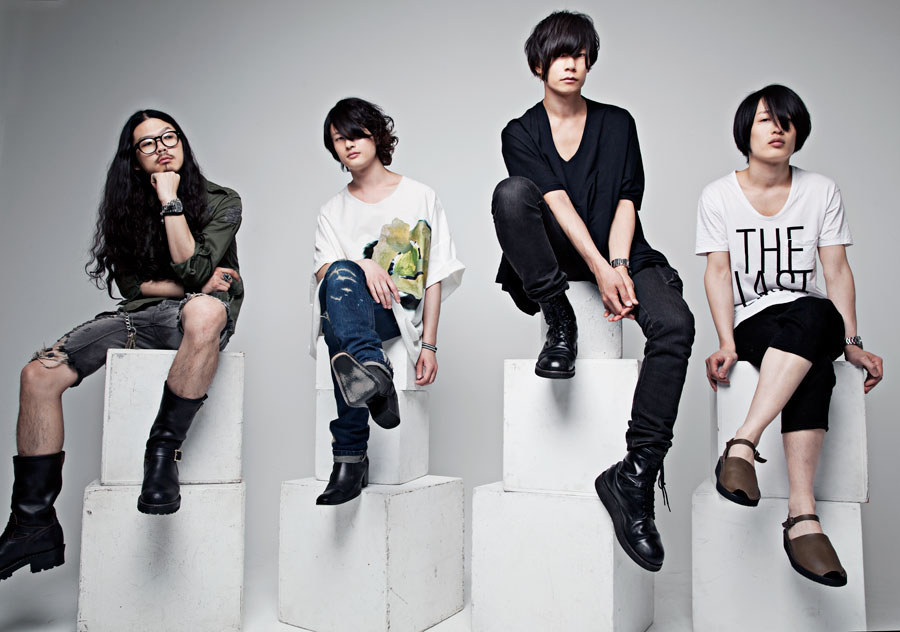 [Champagne] サイン色紙